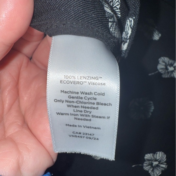 Talbots Wide Leg Pull On Pants Drawstring Size Medium Deco Flowers Mid Rise - Picture 9 of 12